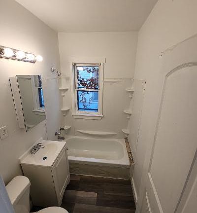 3rd image of 3124 N 33rd St