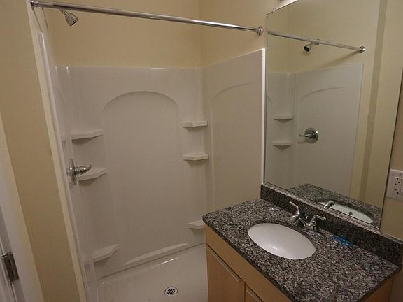4th image of 205 N 19th St APT C