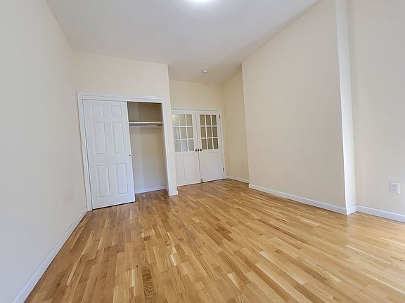 2nd image of 239 E 51st St APT 2E
