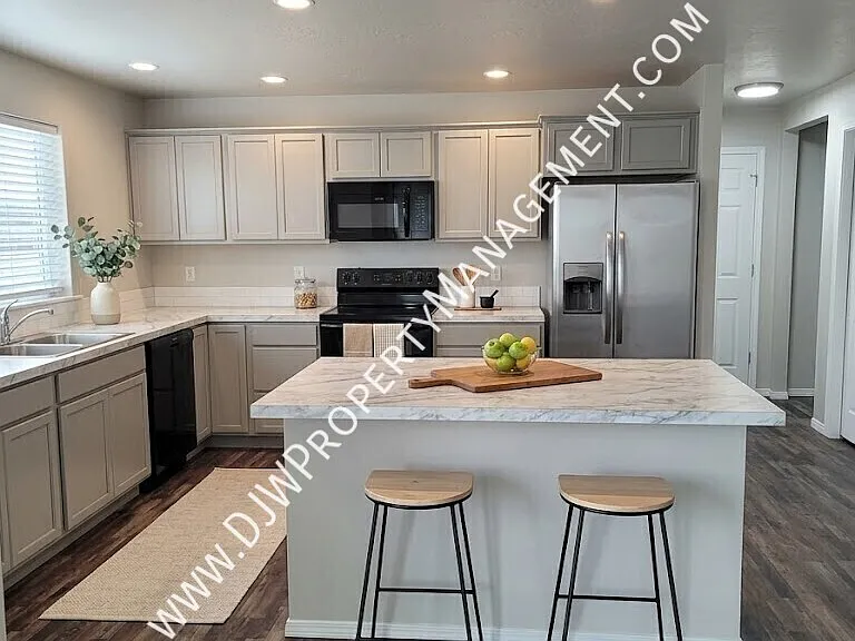994 Magic Mill Ave — Photo 3