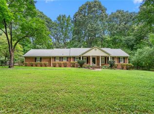 4014 Forest Oaks Ln, Mebane, NC 27302