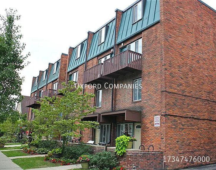 1st image of 1224 Washtenaw Ct APT 9
