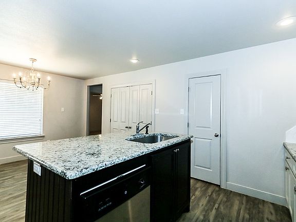 5th image of 3822 133rd St Unit A