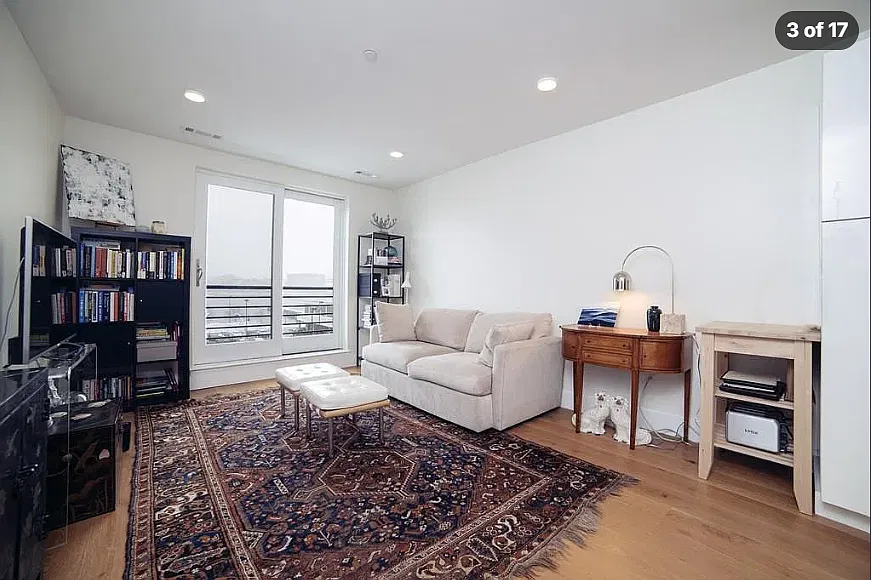 250 Meridian St — Photo 3