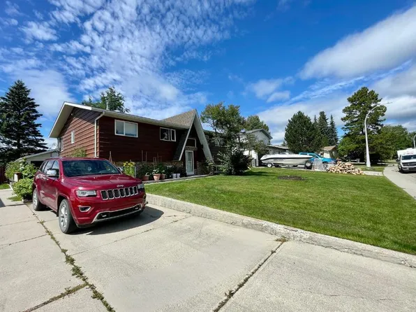 1418 53rd St, Edson, AB T7E 1H5