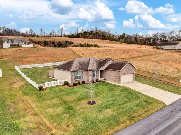 37 Grayson Dr, Morehead, KY 40351