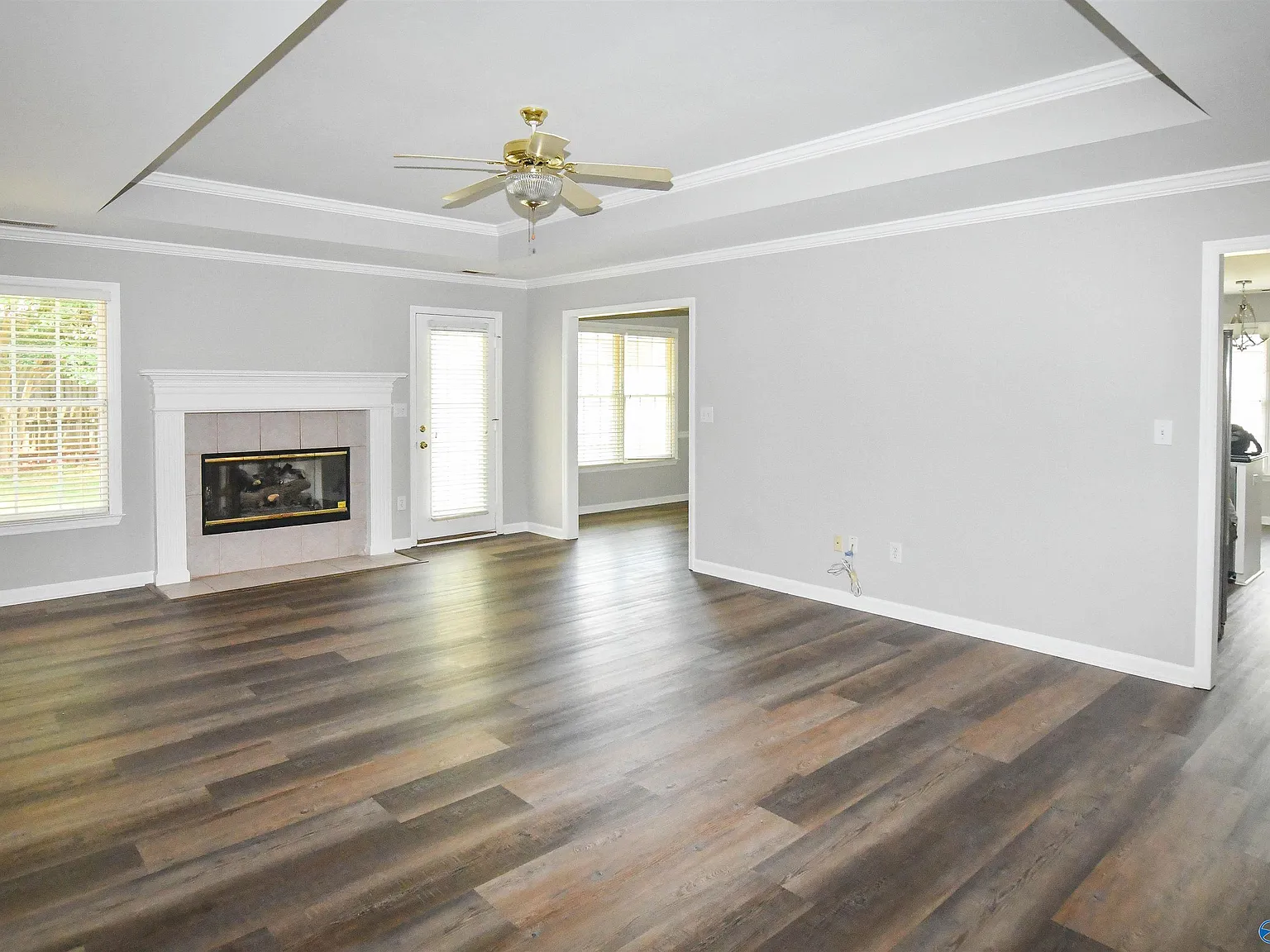 3 bed, 2.0 bath, 1658 sqft, $1,895 — Photo 2
