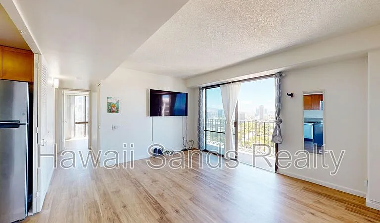 225 Queen St #26H — Photo 2