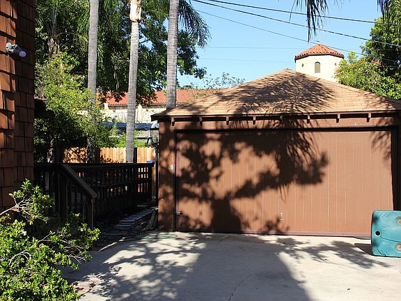 3rd image of 1524 Ramona Ave
