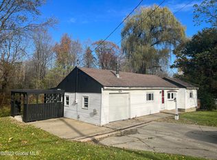 329 Bolt Rd, Schenectady, NY 12302