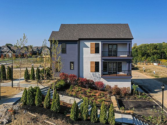 2nd image of 5089 Arabella Circle Blue