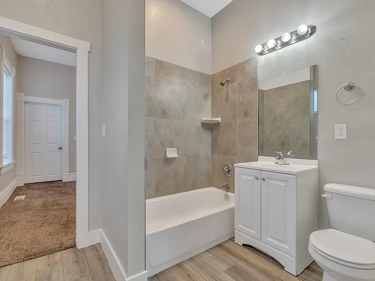 2849 Lincoln Ave — Photo 7