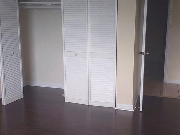 3rd image of 1450 E Sample Road
