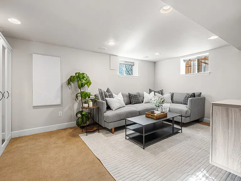 4535 Vallejo St — Photo 14