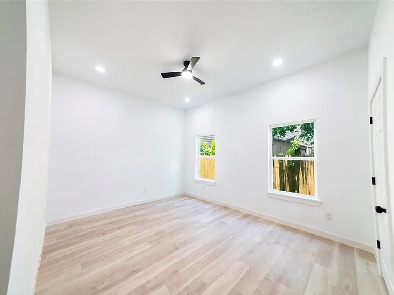 333 Delaware St #A — Photo 10