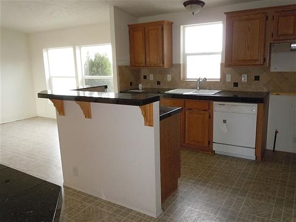 2nd image of 18136 N Franklin Blvd