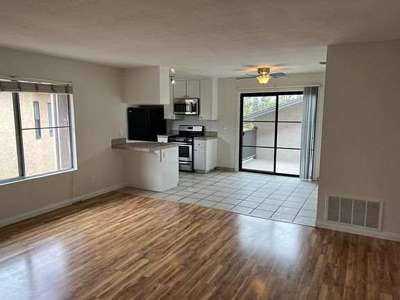 2nd image of 4561 Terrace Dr #3