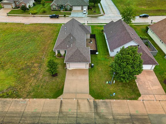 4th image of 108 Corcoran Dr