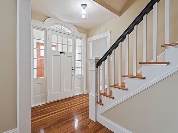 5th image of 108 Longfellow Rd