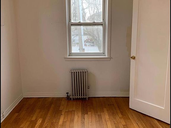 5th image of 166 Vanderbilt Ave APT 2F