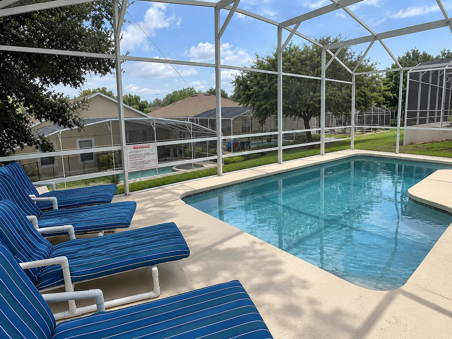 4 bed, 1452 sqft, $2,400 — Photo 3