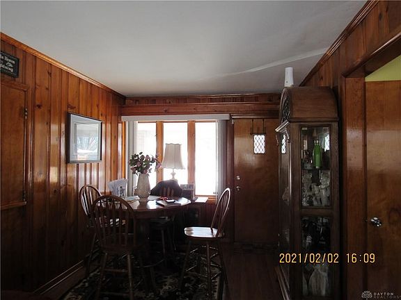 2nd image of 407 W Sherry Dr