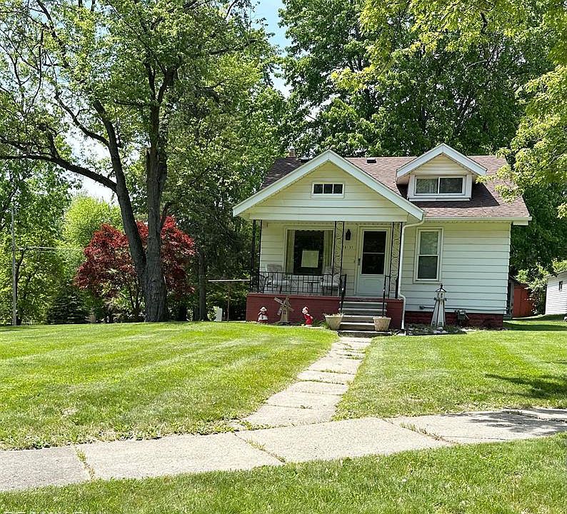 1st image of 26135 Rose Hill Dr