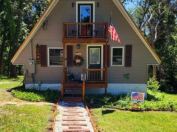 4182 Shady Lane Dr, Brooklyn, IA 52211