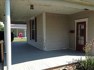 2nd image of 1107 N Main St