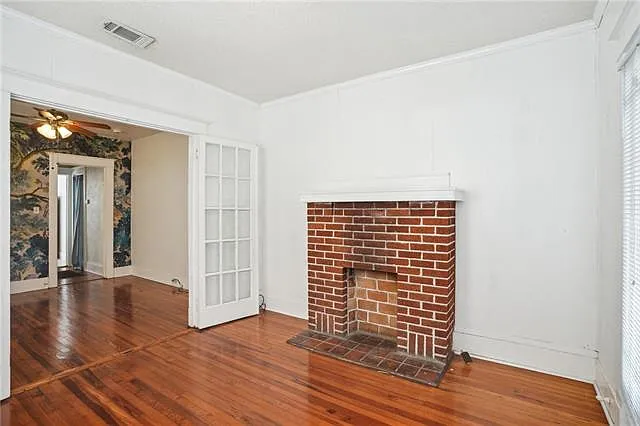 615 Bellecastle St — Photo 5