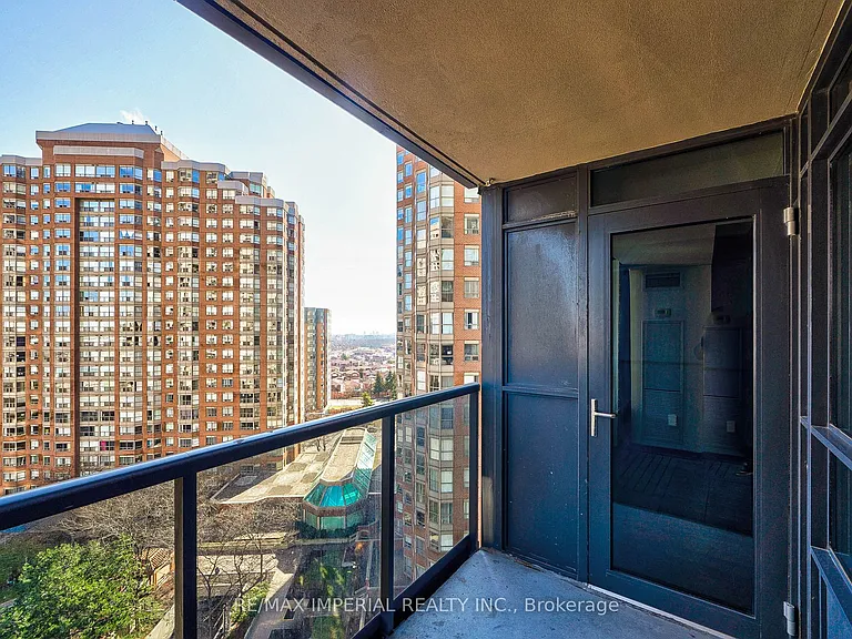330 Burnhamthorpe Rd W #1108 — Photo 19