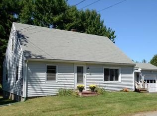 5 Cherry St, Ipswich, MA 01938