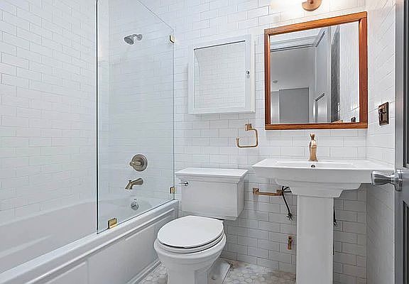5th image of 390 5th Ave #3B