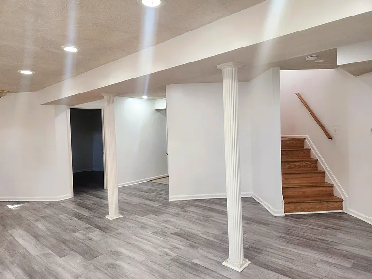 406 Clairborne St — Photo 20