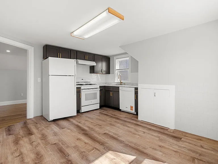 183 Massachusetts Ave #2 — Photo 25