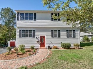 53 Robin Rd, Northbridge, MA 01534
