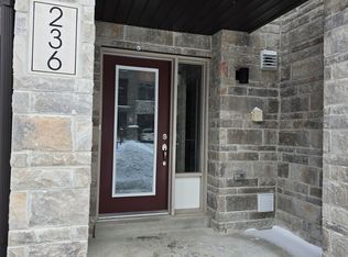236 Vivant St, Newmarket, ON L3X 0K9