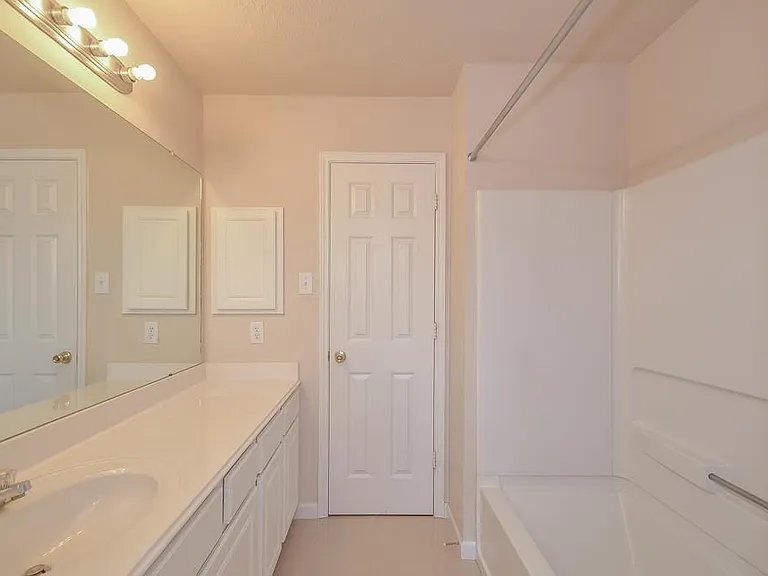 2135 Brinton Oaks Ct — Photo 27
