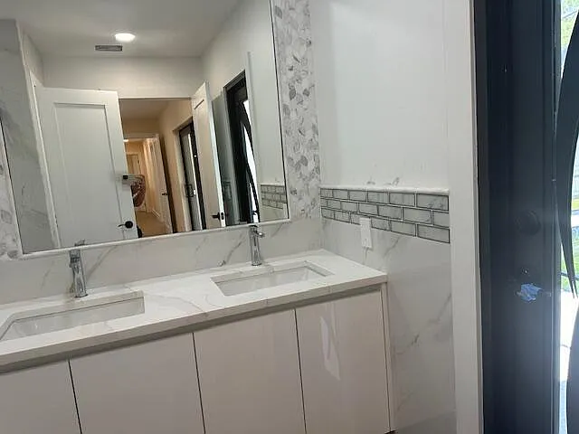 14040 Paddock Dr — Photo 15