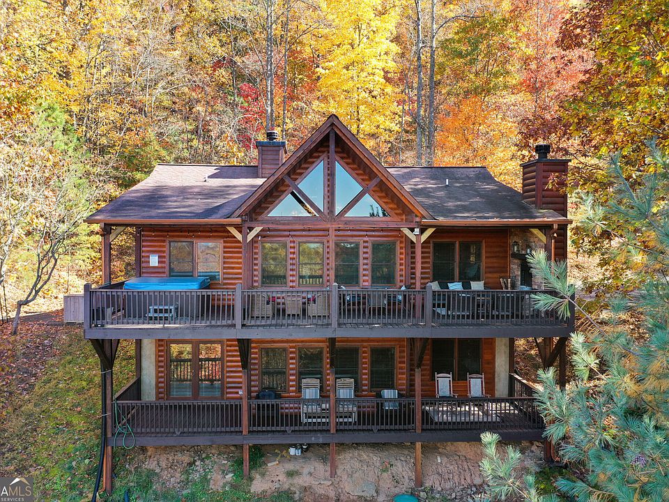 1st image of 437 Spruce Cir