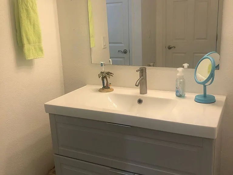 149 Seahorse Dr SE #H — Photo 10
