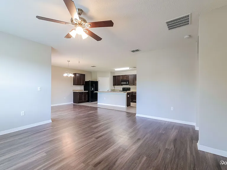 2330 Sequoia Way — Photo 7