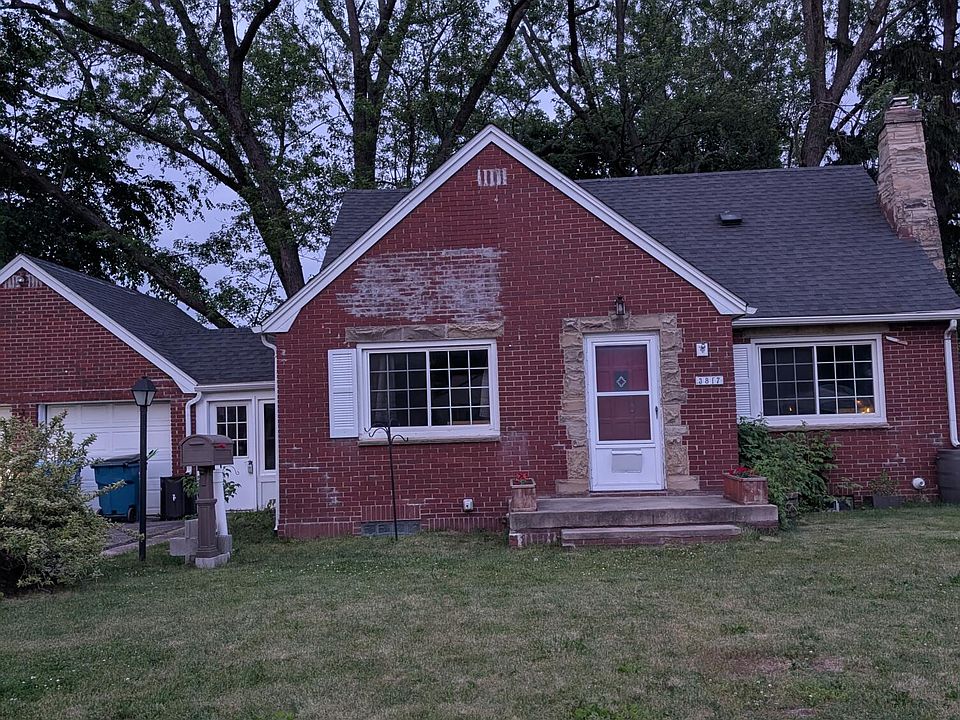 2nd image of 3817 Portage St