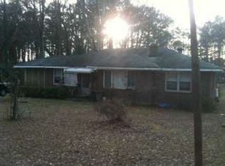 892 Mountain View Dr, Stone Mountain, GA 30083
