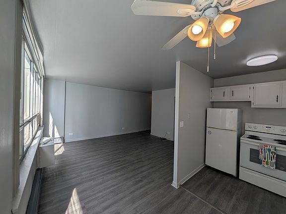 5th image of 6171 N Sheridan Rd APT 1408