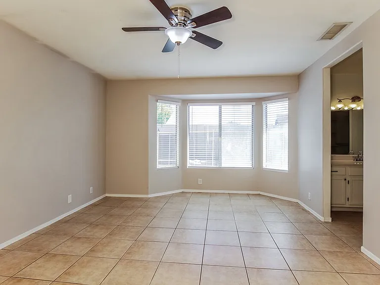 8745 W Tuckey Ln — Photo 4