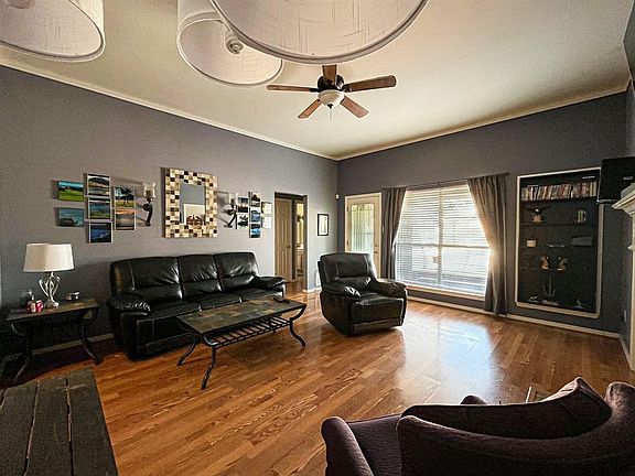 4th image of 5513 Cypress Dr
