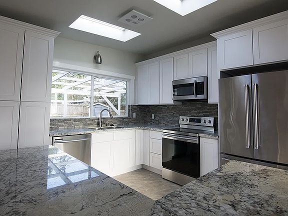 2nd image of 526 166th Ave NE