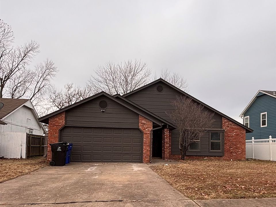 1st image of 1216 N Cypress Ave
