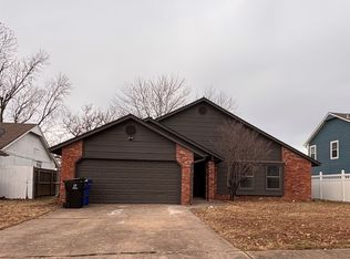 1216 N Cypress Ave, Broken Arrow, OK 74012